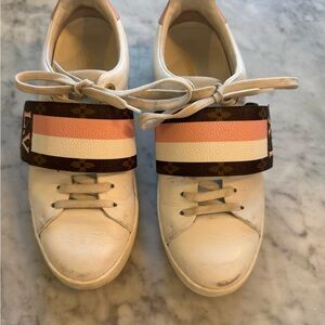 Louis Vuitton Front Row sneaker size 36